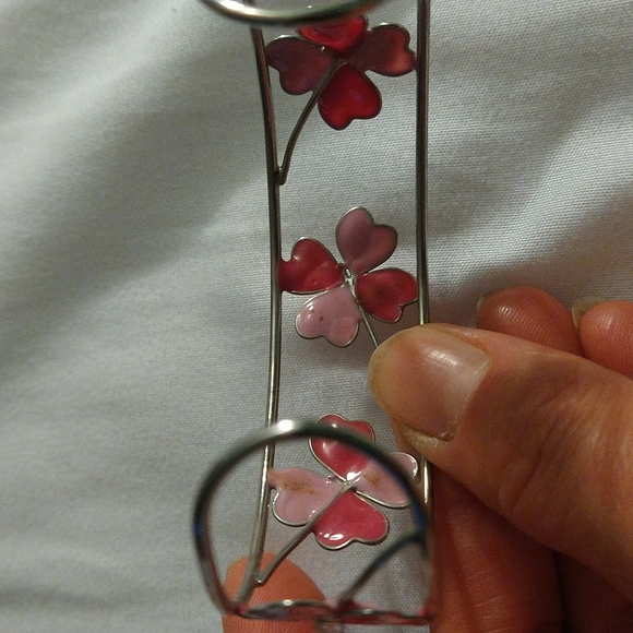 Floral pink and silver wire cuff bracelet - Picture 14 of 16